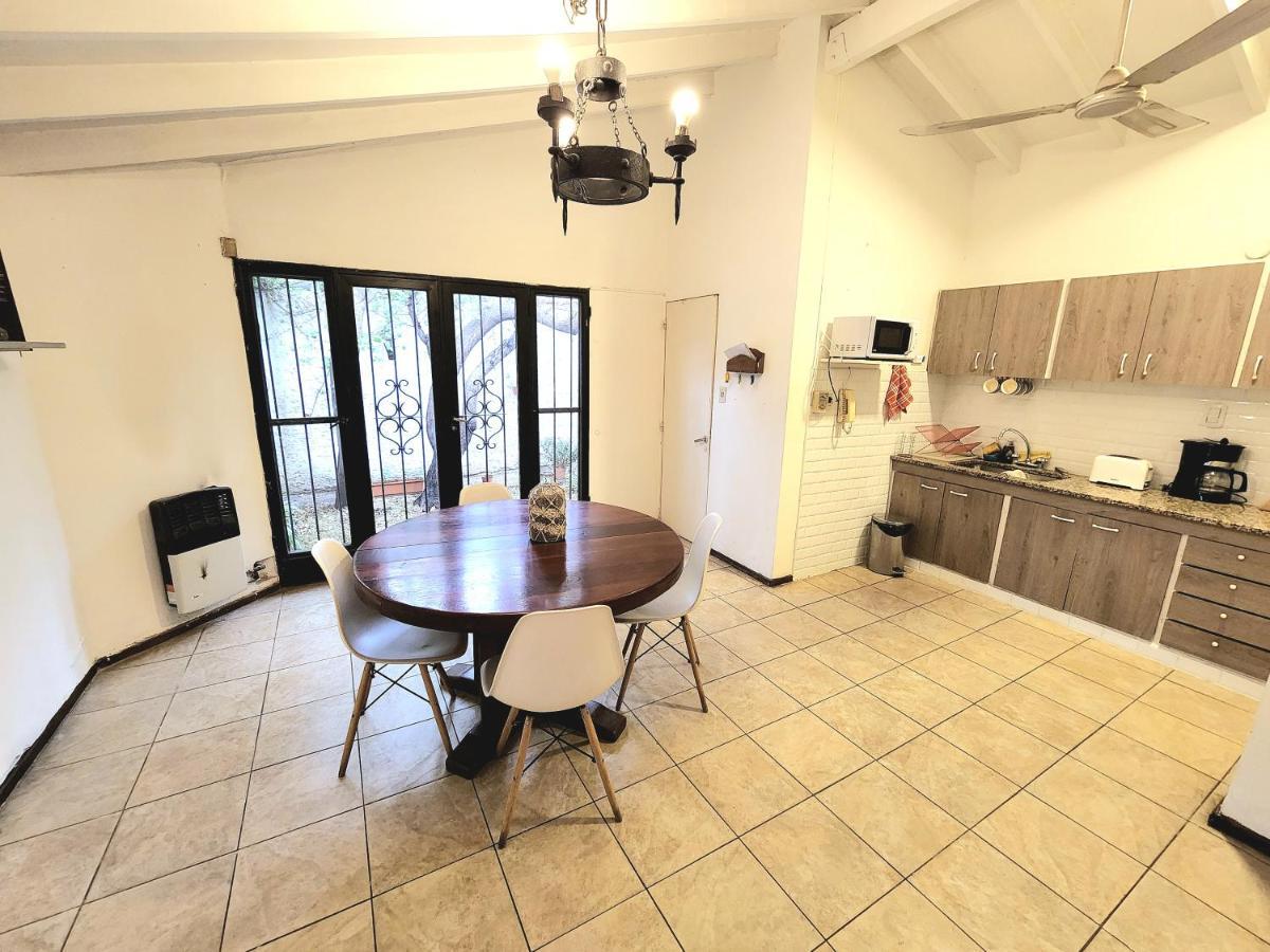 Вилла Big Beautiful House With Garden In 5Ta Seccion Neighbourhood Мендоса Экстерьер фото